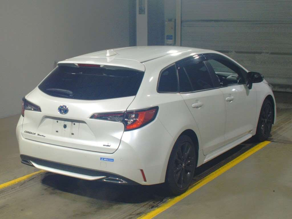 2022 Toyota Corolla Touring Wagon ZWE211W[1]