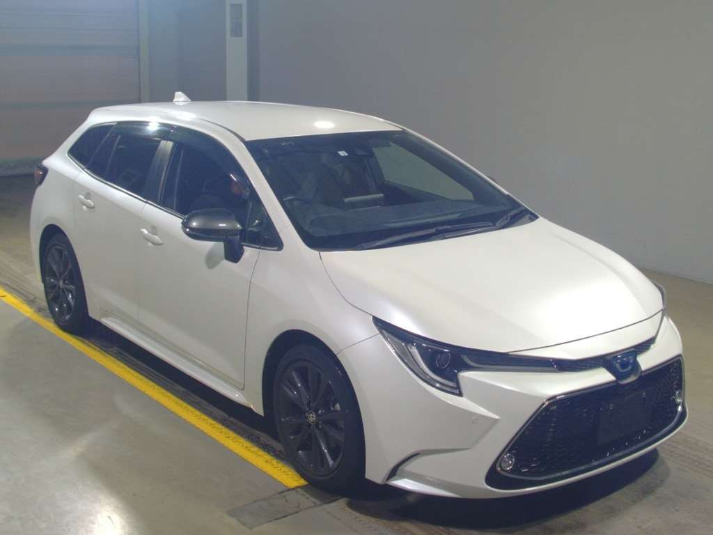 2022 Toyota Corolla Touring Wagon ZWE211W[2]