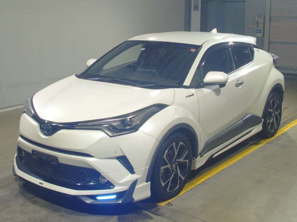 2018 Toyota C-HR ZYX10[0]