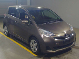 2015 Toyota Ractis