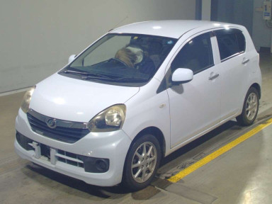 2013 Daihatsu Mira es