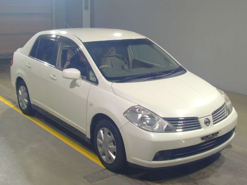 2007 Nissan Tiida Latio SC11[2]