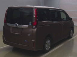 2016 Toyota Noah