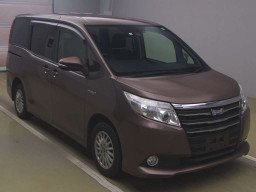 2016 Toyota Noah