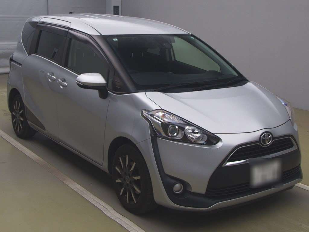 2017 Toyota Sienta NSP170G[2]