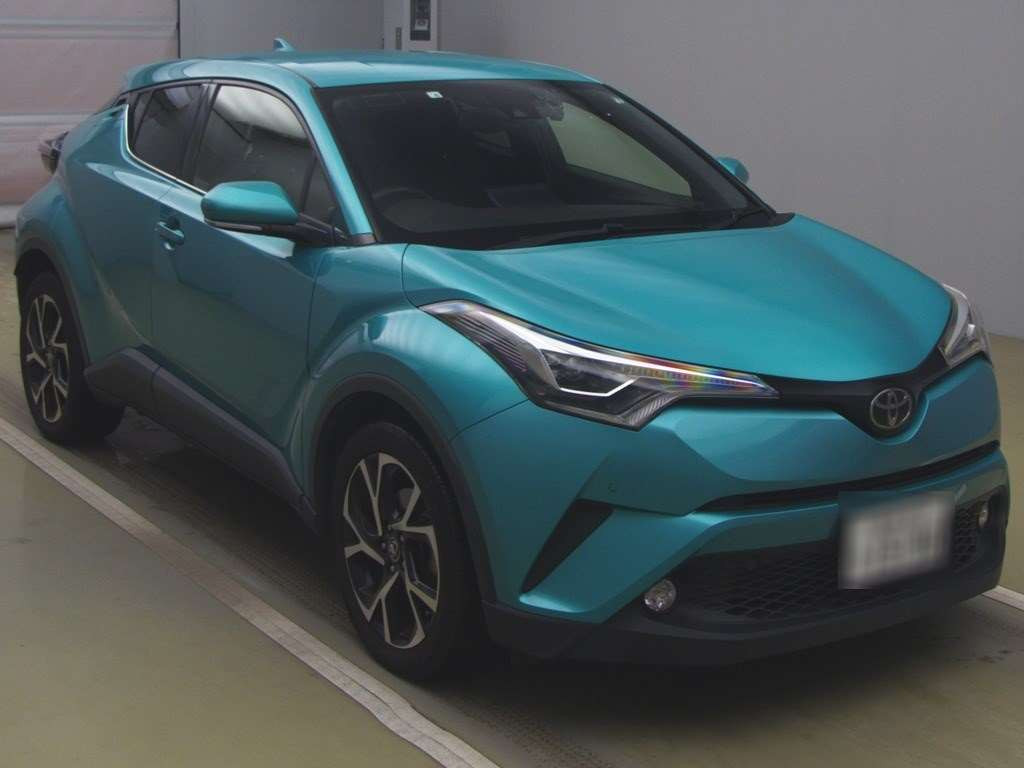 2016 Toyota C-HR NGX50[2]