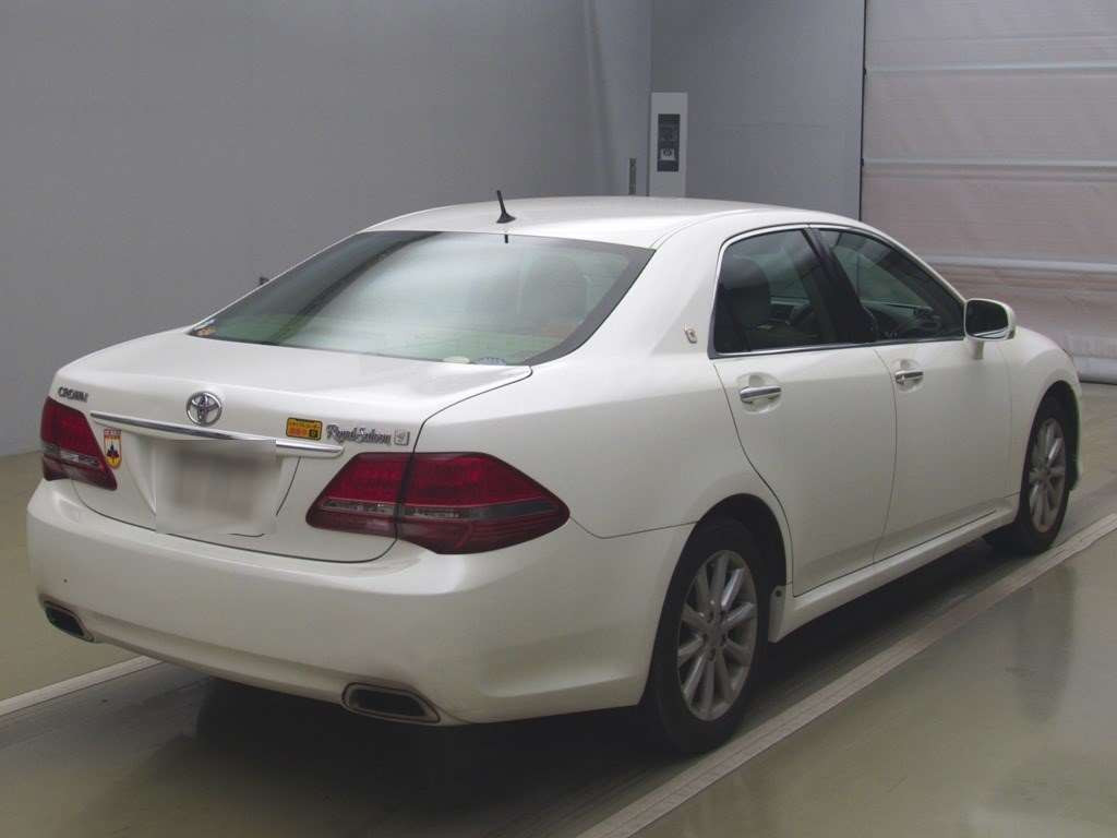 2008 Toyota Crown GRS202[1]