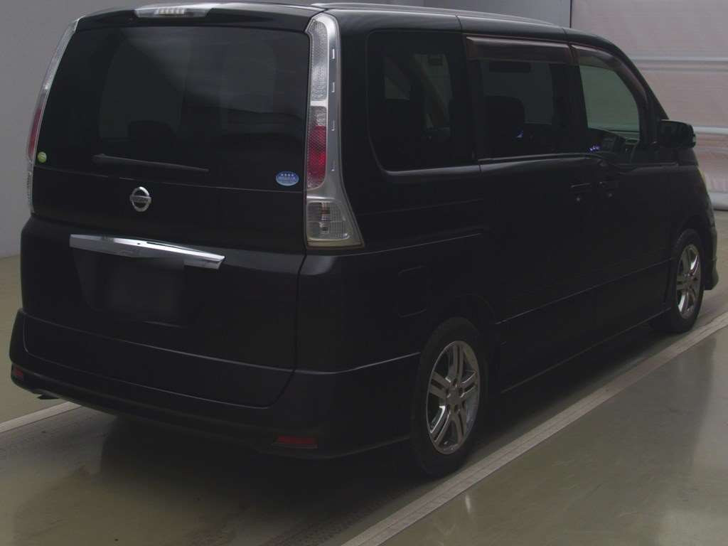 2010 Nissan Serena CC25[1]