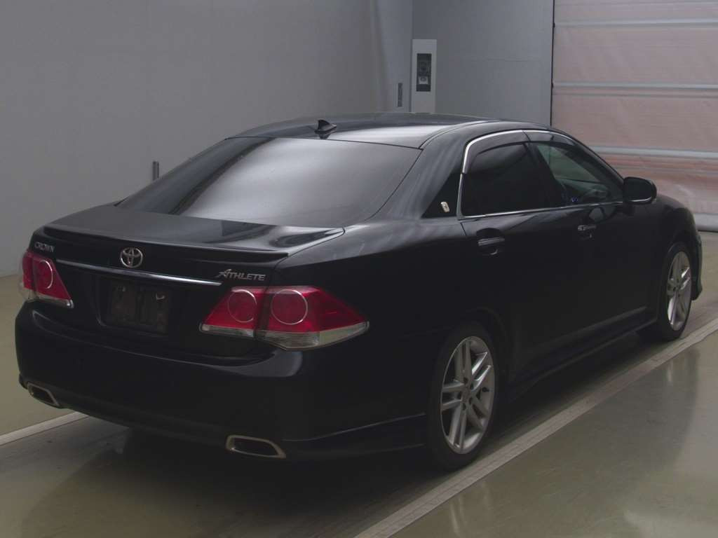 2010 Toyota Crown GRS200[1]