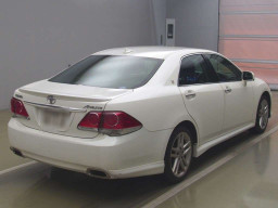 2012 Toyota Crown