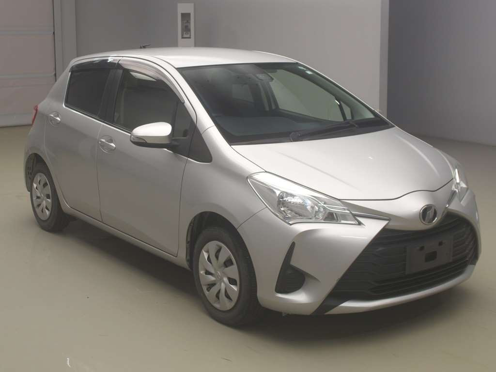 2018 Toyota Vitz KSP130[2]