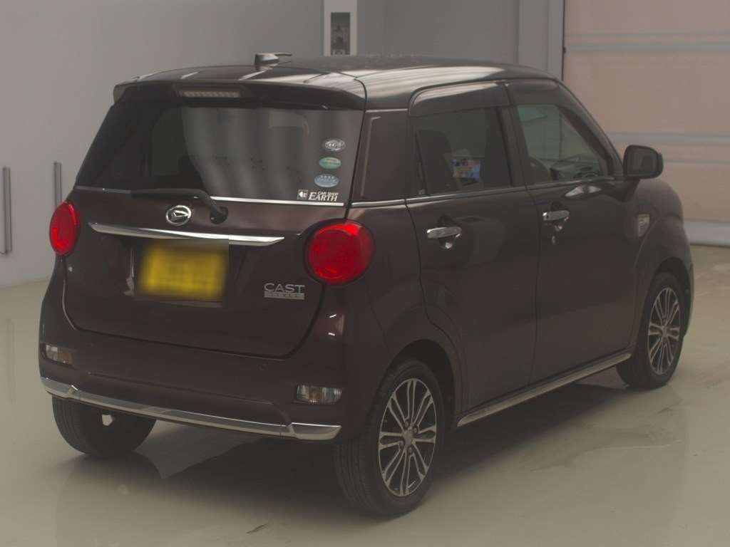 2017 Daihatsu Cast LA250S[1]