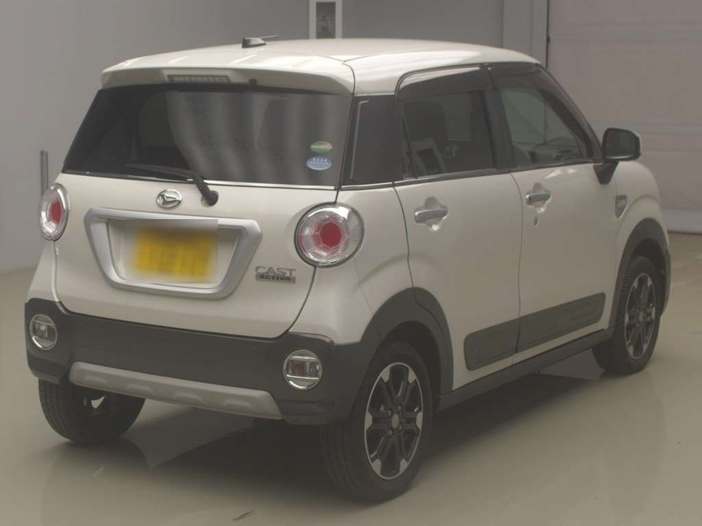 2019 Daihatsu Cast LA250S[1]