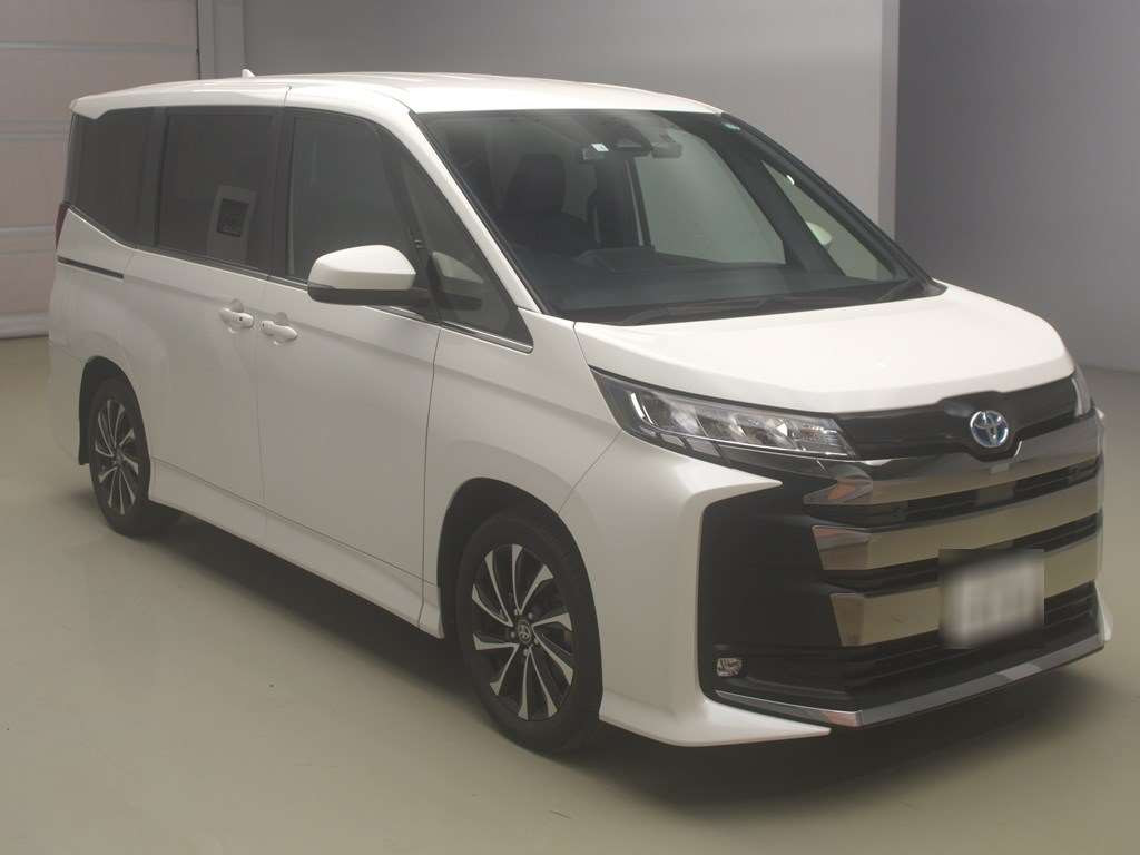 2023 Toyota Noah ZWR90W[2]