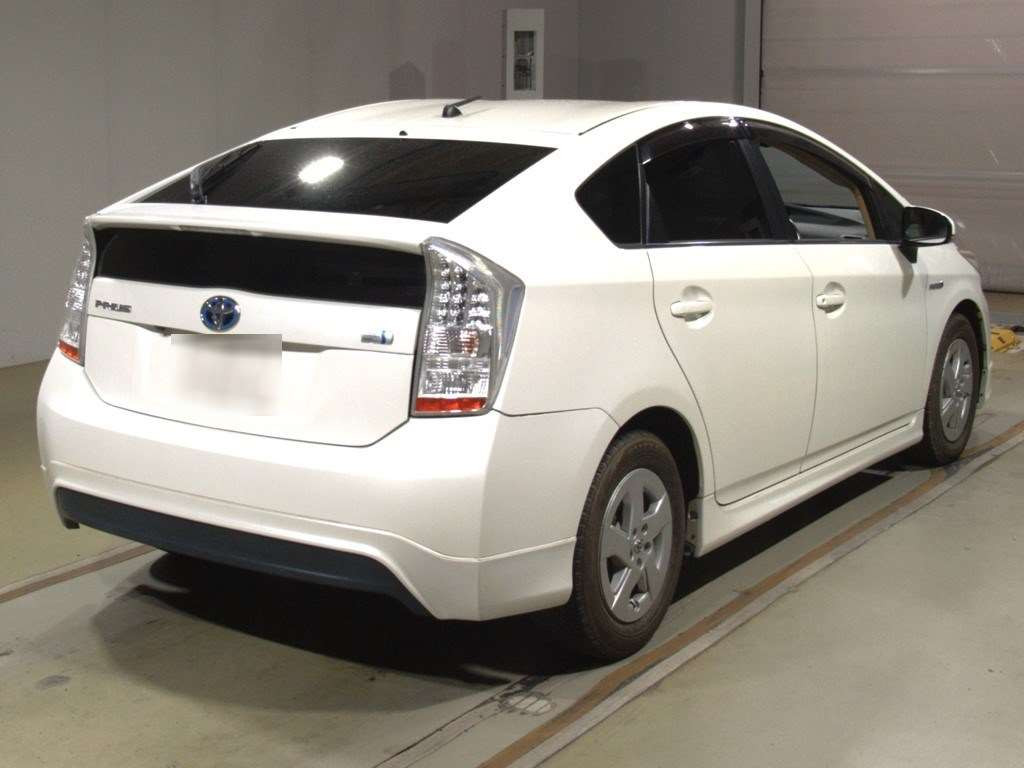 2011 Toyota Prius ZVW30[1]