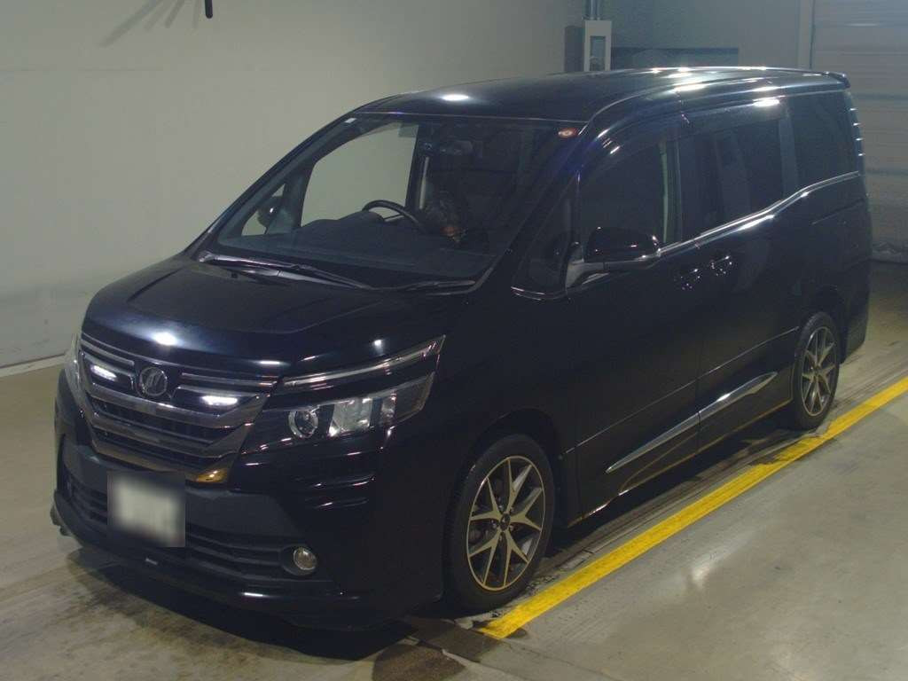 2014 Toyota Voxy ZRR85G[0]