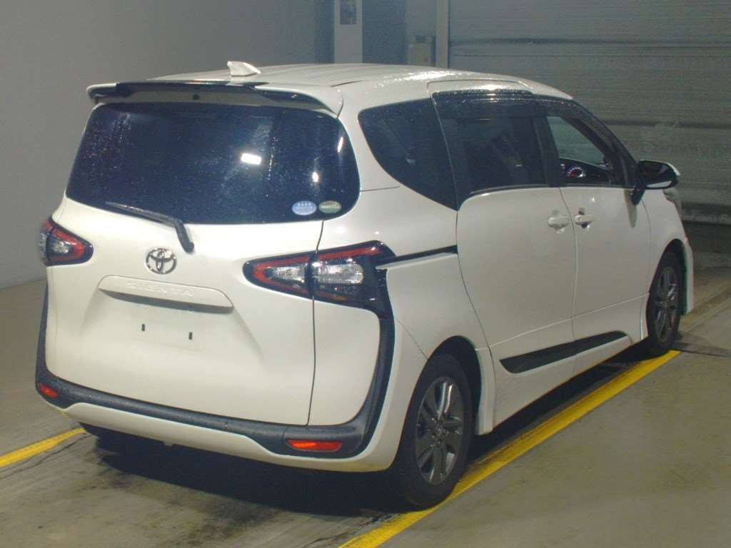 2016 Toyota Sienta NSP170G[1]