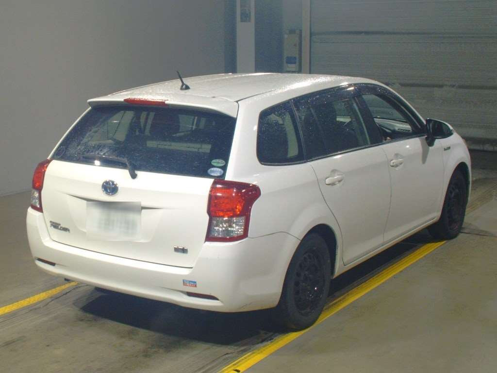 2014 Toyota Corolla Fielder NKE165G[1]