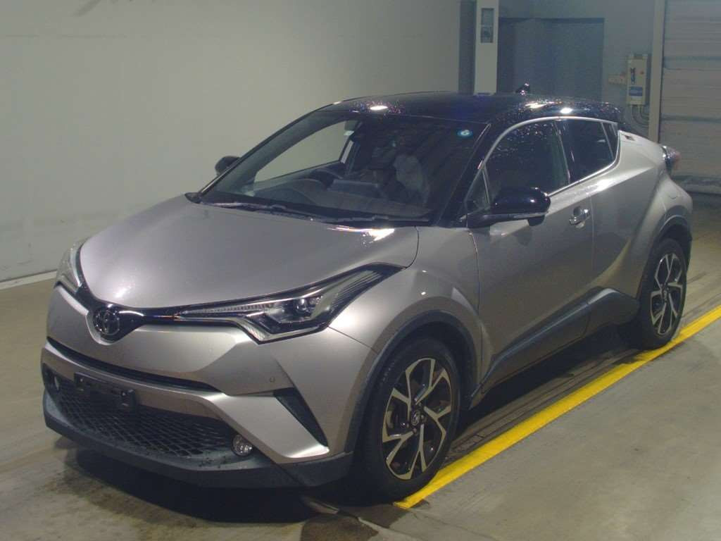 2017 Toyota C-HR NGX50[0]