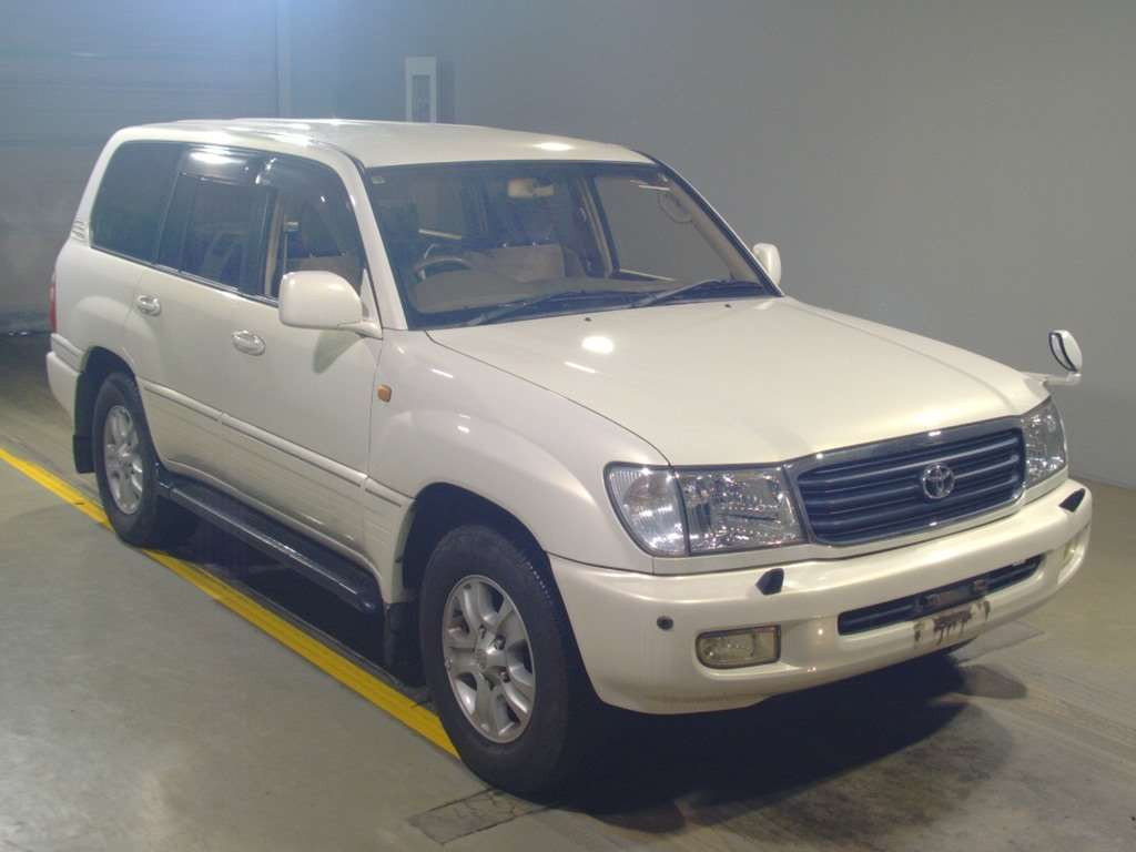 2000 Toyota Land Cruiser 100 UZJ100W[2]