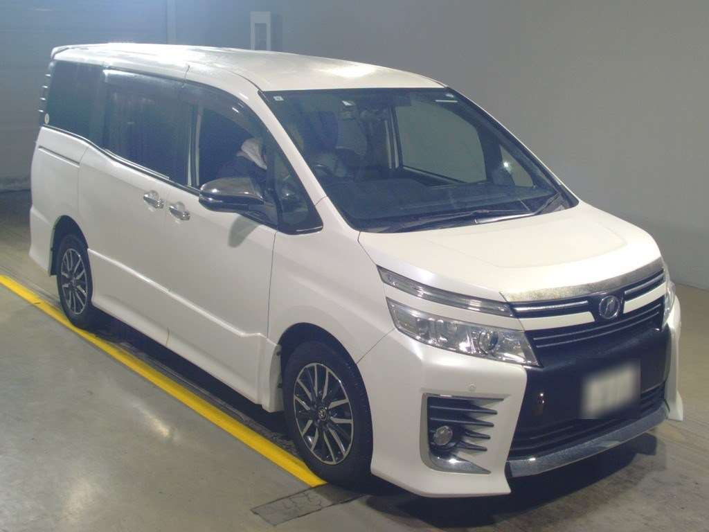 2015 Toyota Voxy ZRR85W[2]