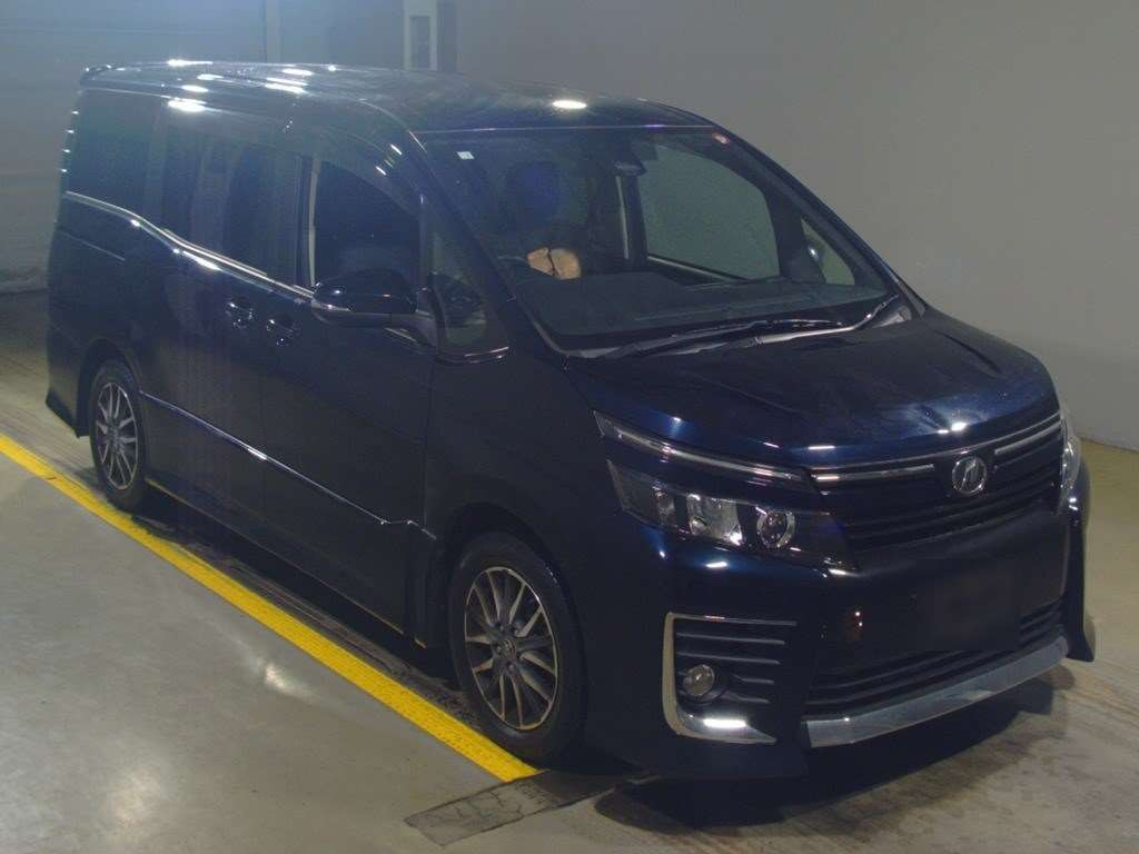 2016 Toyota Voxy ZRR80W[2]