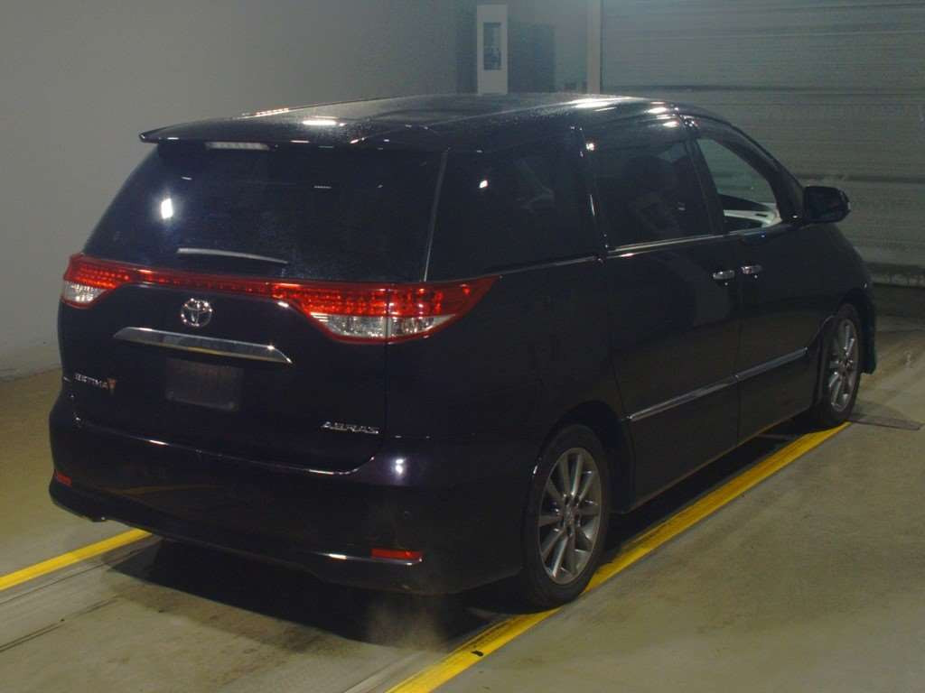 2010 Toyota Estima ACR50W[1]