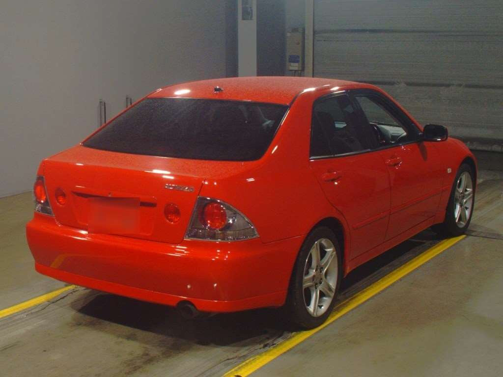 2004 Toyota Altezza SXE10[1]