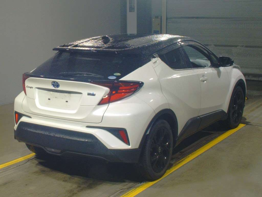 2021 Toyota C-HR ZYX11[1]