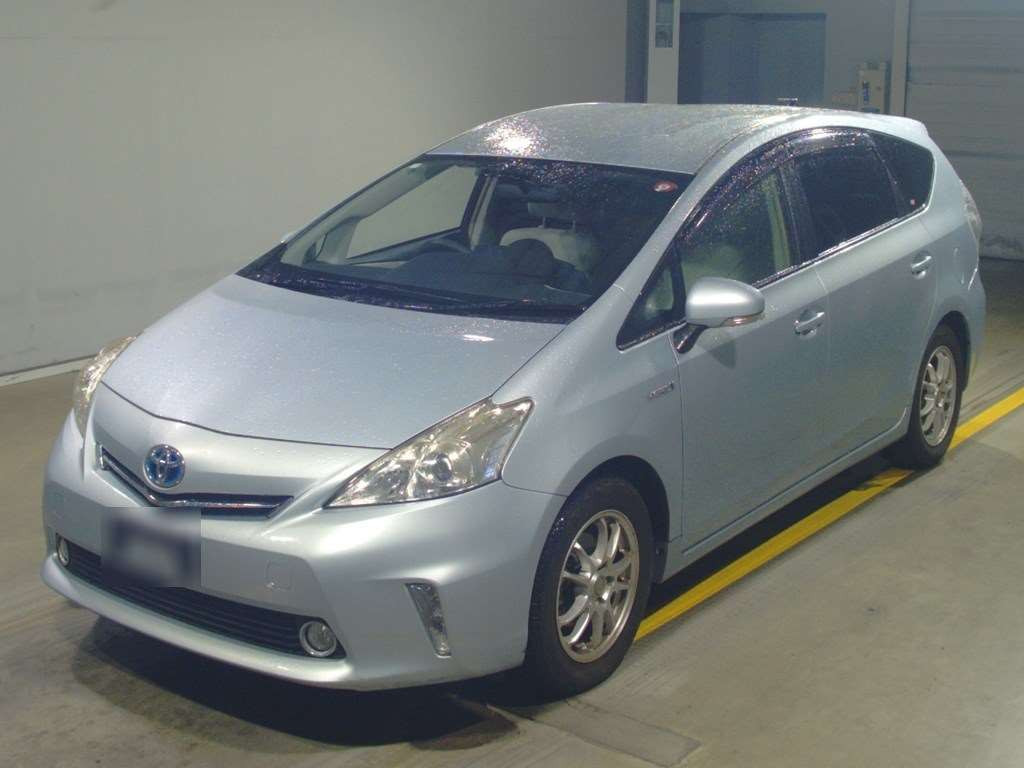 2014 Toyota Prius alpha ZVW40W[0]