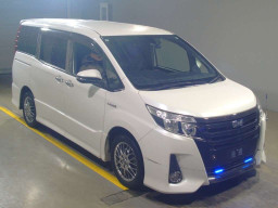 2017 Toyota Noah