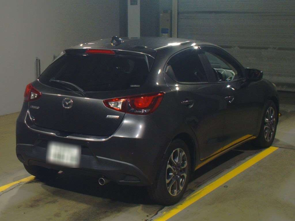 2017 Mazda Demio DJ5FS[1]