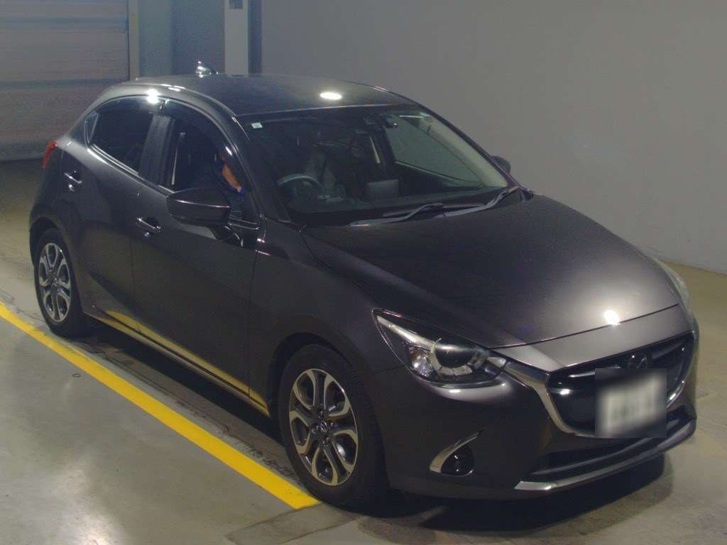 2017 Mazda Demio DJ5FS[2]