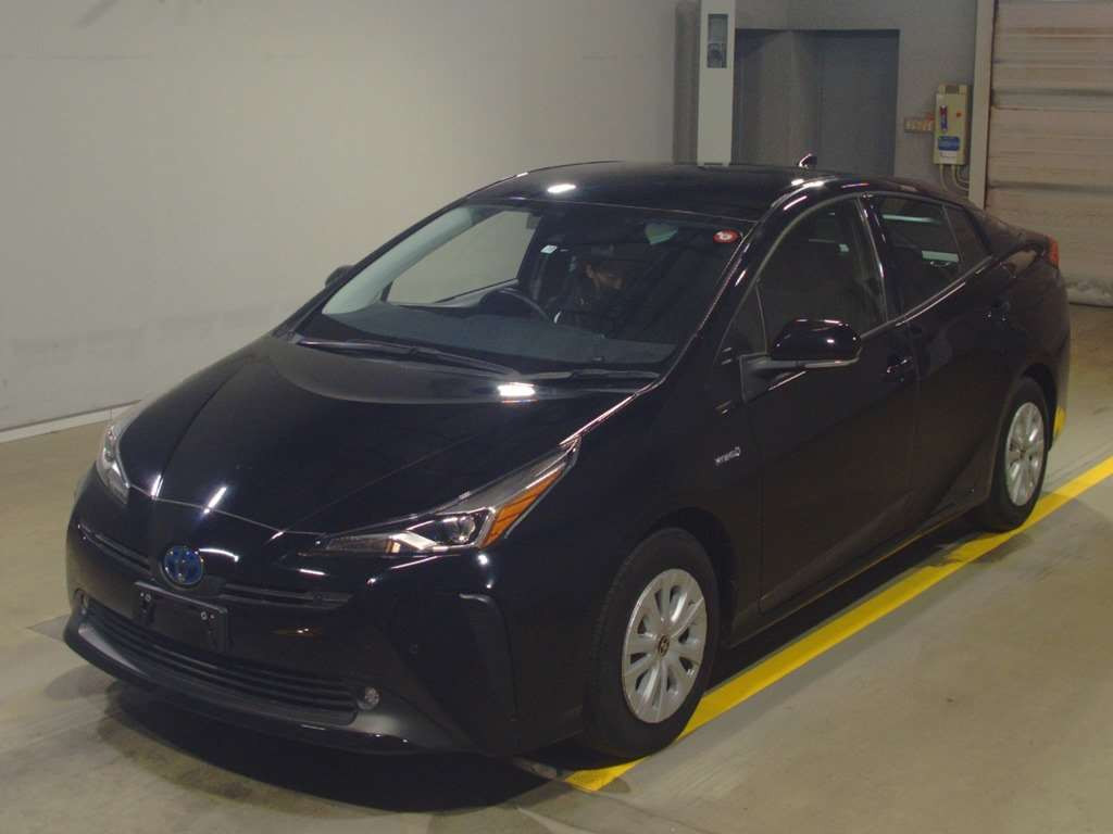 2019 Toyota Prius ZVW55[0]