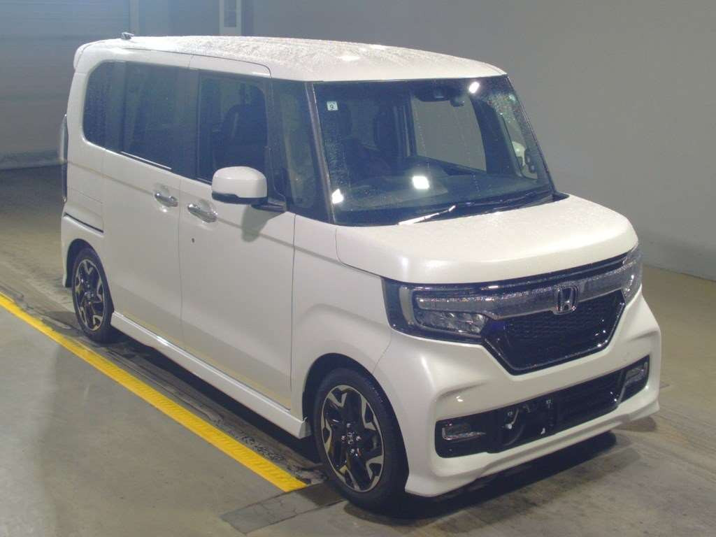 2019 Honda N-BOX CUSTOM JF3[2]