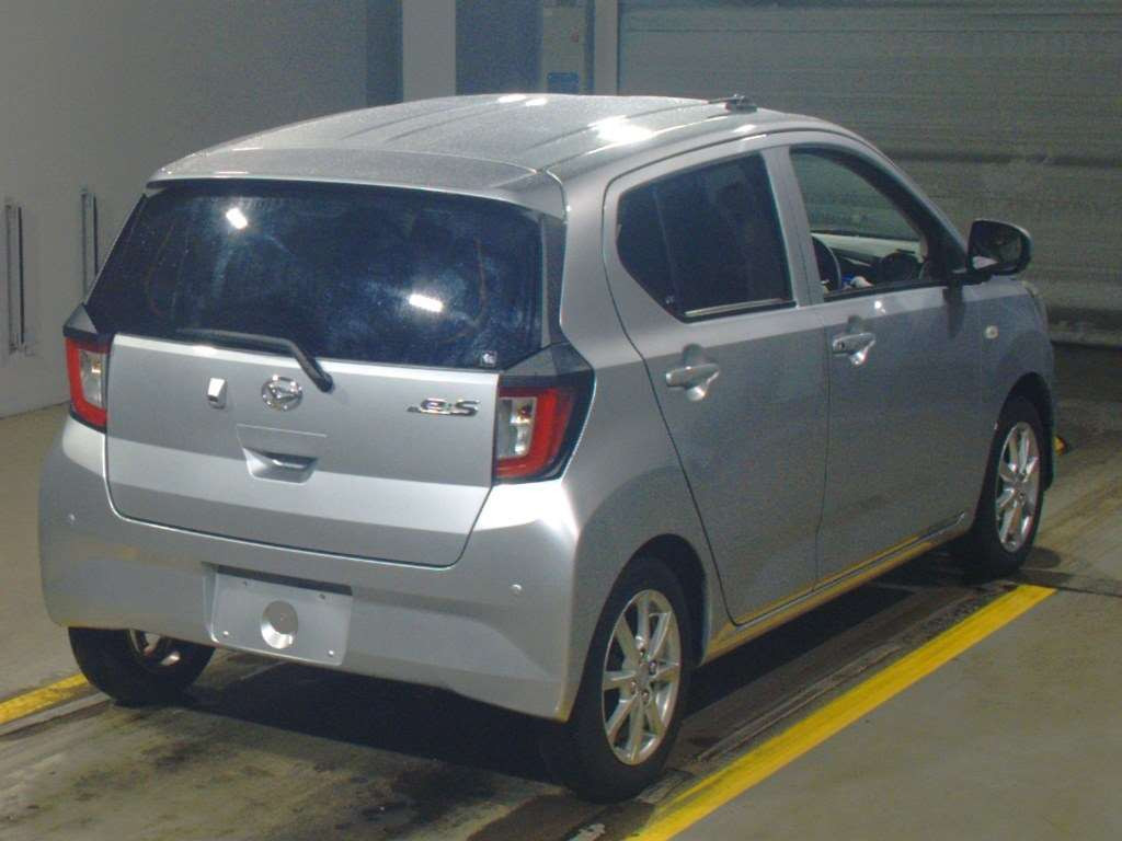 2022 Daihatsu Mira es LA350S[1]