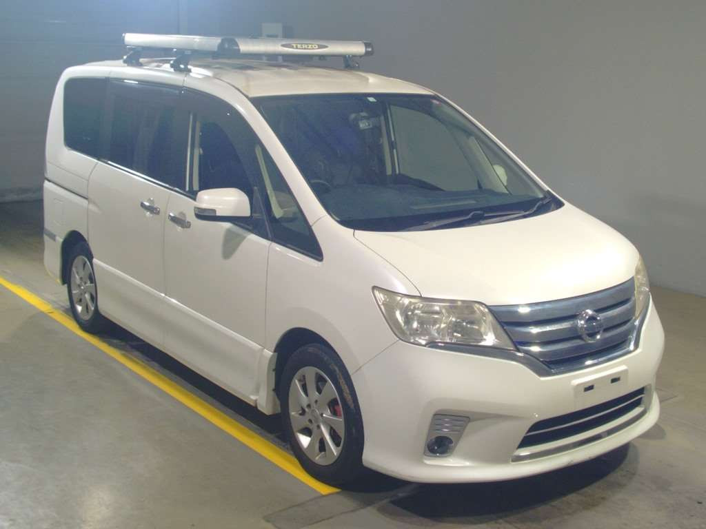 2012 Nissan Serena FC26[2]