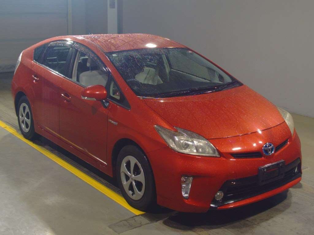 2012 Toyota Prius ZVW30[2]