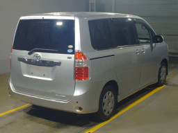 2008 Toyota Noah