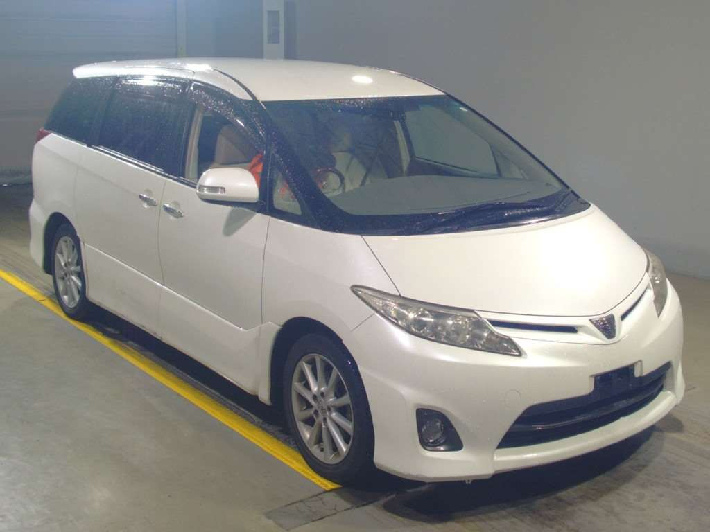 2011 Toyota Estima ACR50W[2]