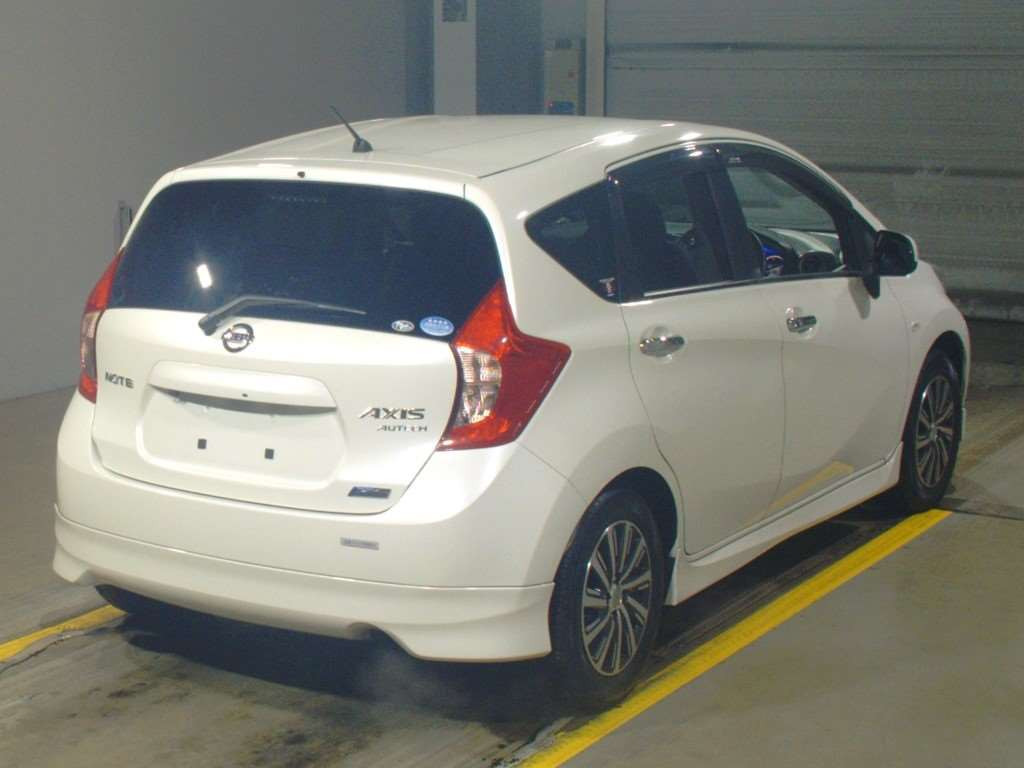 2013 Nissan Note E12[1]