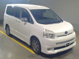 2010 Toyota Voxy