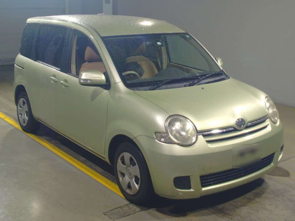 2012 Toyota Sienta NCP81G[2]