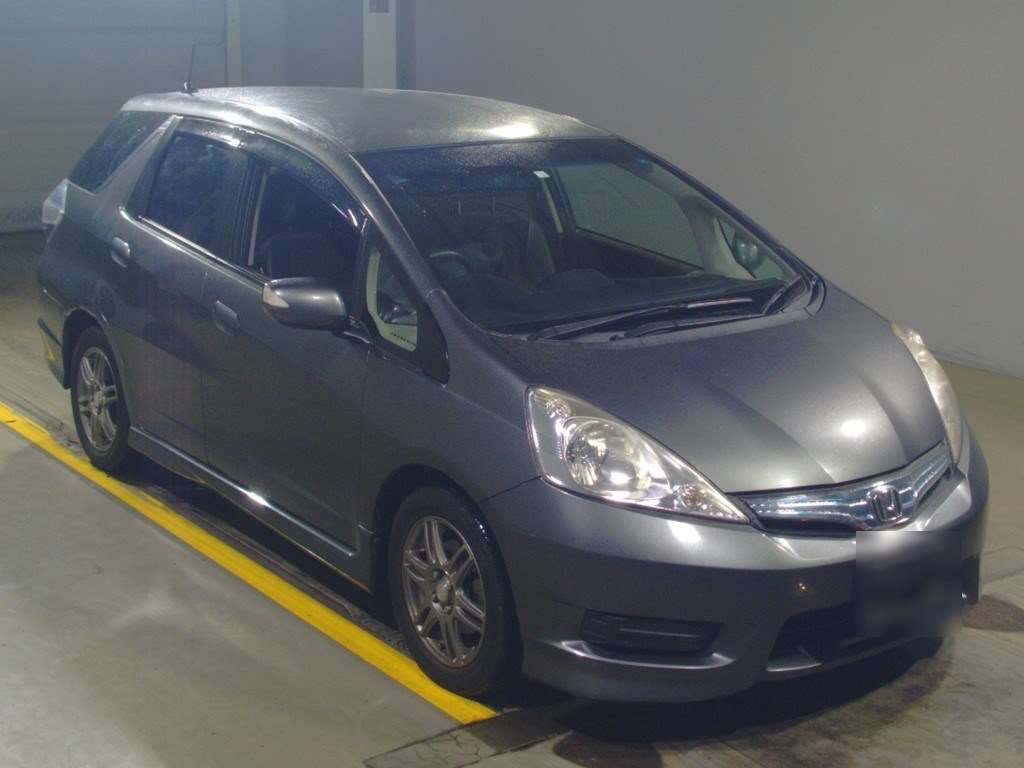 2012 Honda Fit Shuttle Hybrid GP2[2]