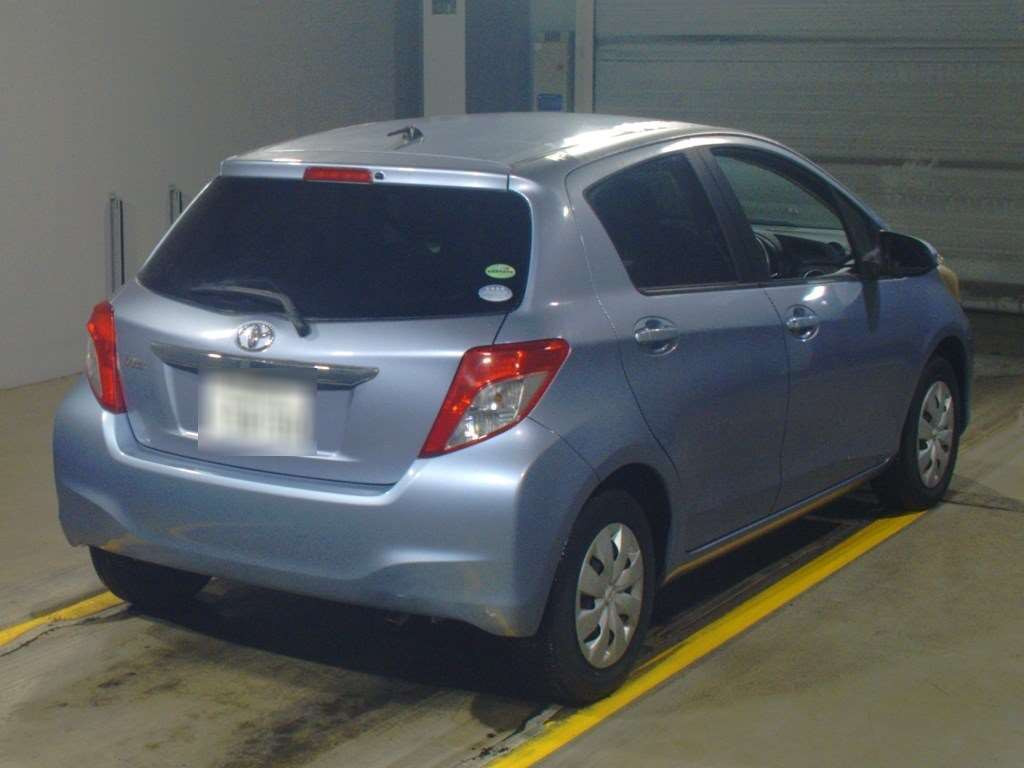 2013 Toyota Vitz KSP130[1]