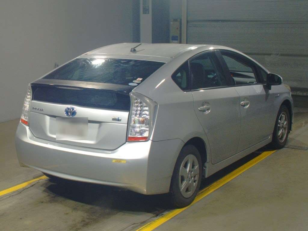 2010 Toyota Prius ZVW30[1]