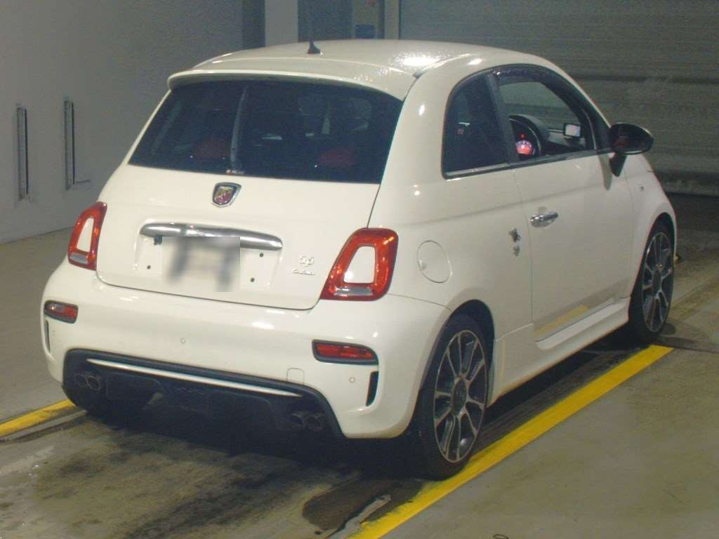 2018 Abarth Abarth 595 31214T[1]