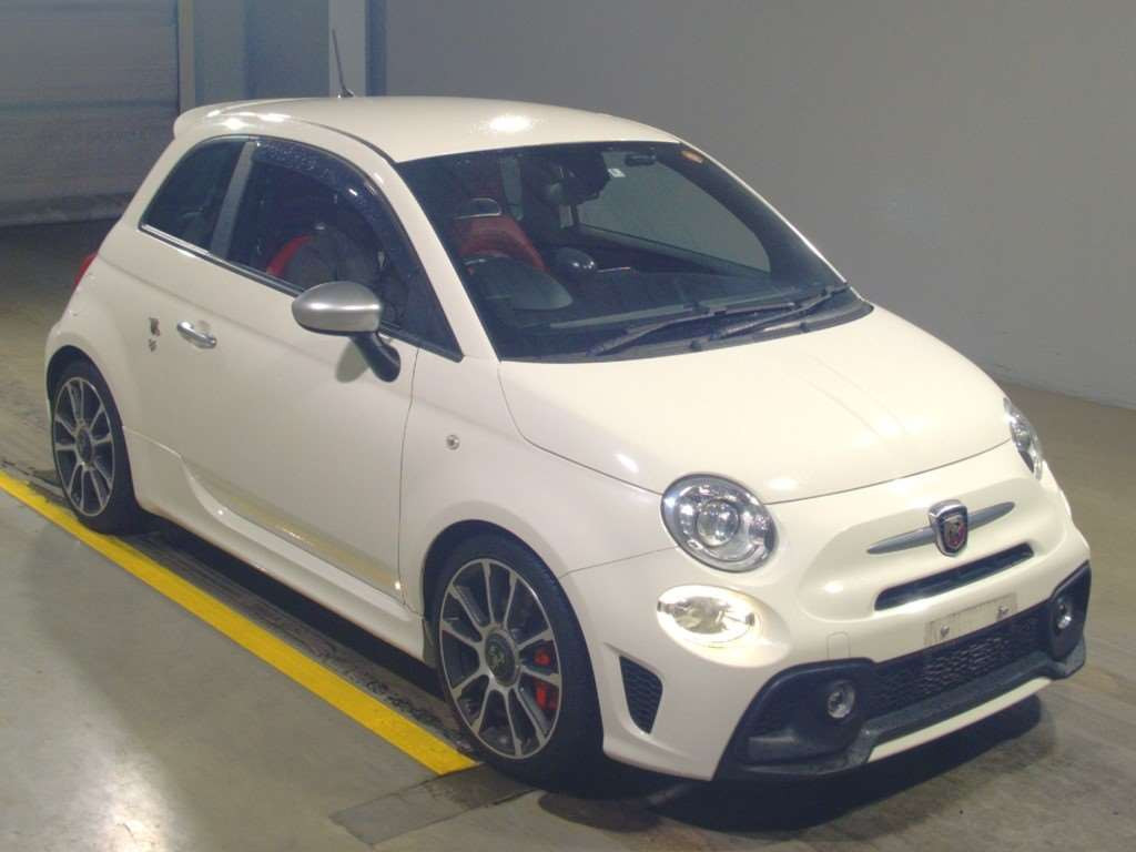 2018 Abarth Abarth 595 31214T[2]