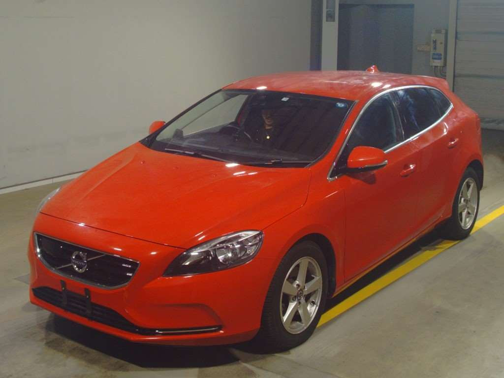 2013 Volvo V40 MB4164T[0]