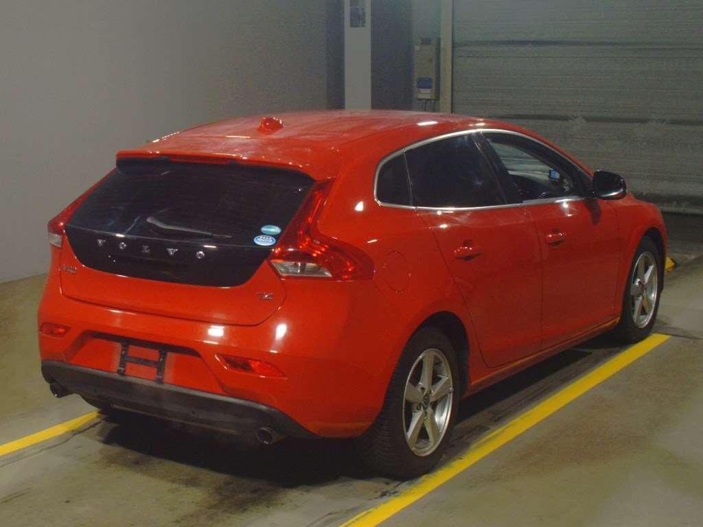 2013 Volvo V40 MB4164T[1]